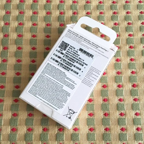 NWOT Samsung Galaxy Smart Tag Dark Grey 1 Pack - Picture 5 of 7